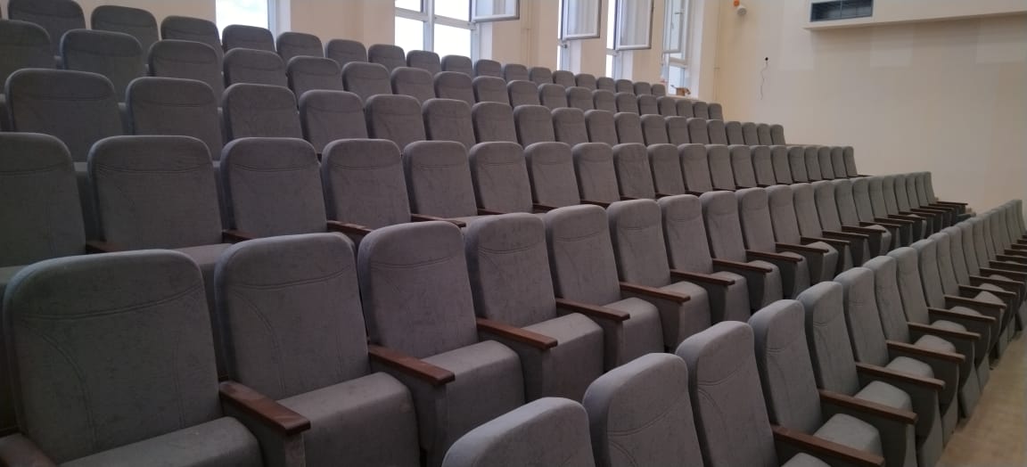 На выходных завершили еще один монтаж кресел в новой школе На выходных завершили еще один монтаж кресел в новой школе