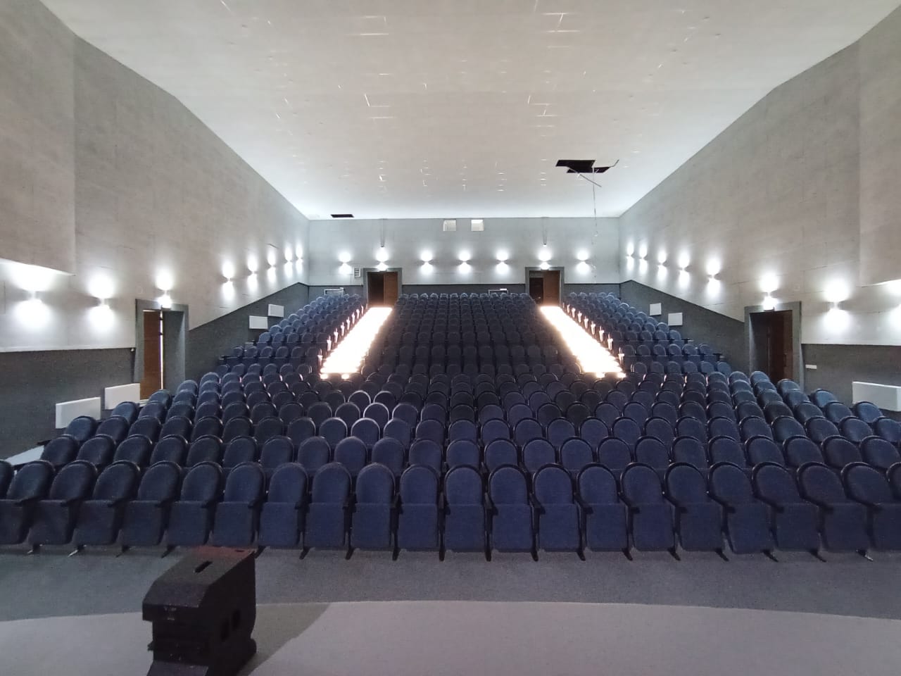 Милютинский районный Дом культуры Ростовской области Милютинский районный Дом культуры Ростовской области