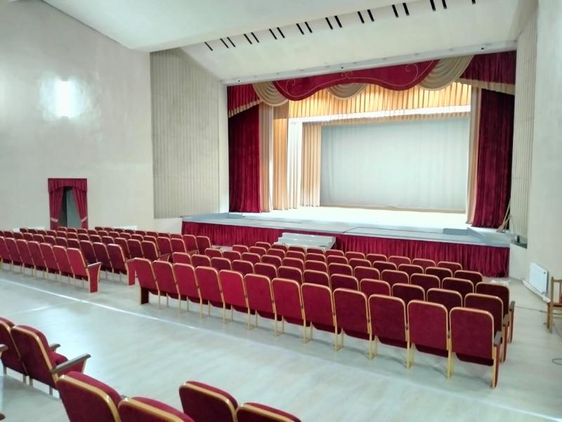 20 июля завершилась установка и монтаж Одежды сцены и кресел Версаль для объекта ЦКД «Кубань»